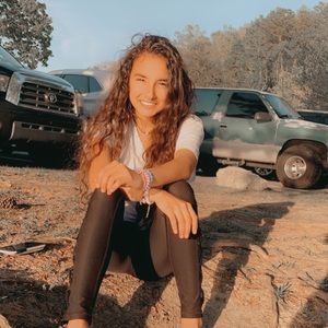 Meet your Posher, Victoria